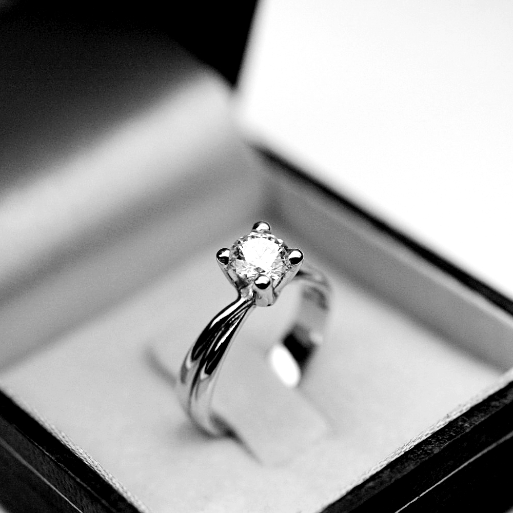 solitario-con-diamante-da-collezione-0-60-carati-d-if-5