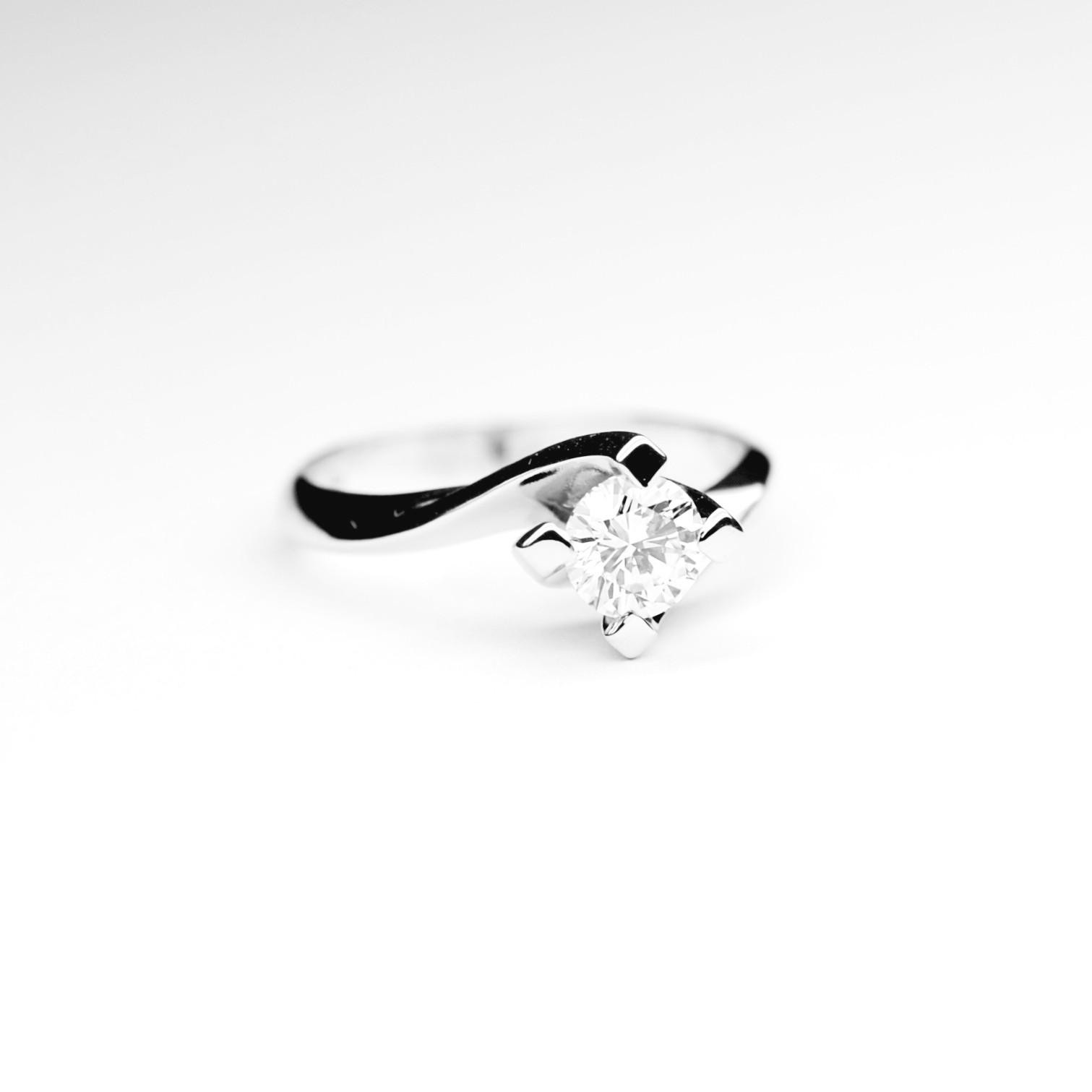 anello-di-fidanzamento-0-40-d-if-triplo-excellent-gia-10