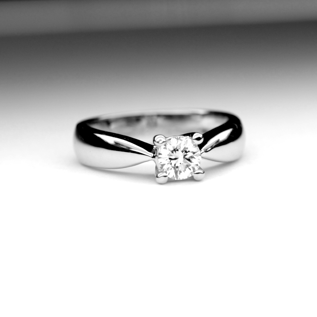 Anello Fidanzamento Diamante GIA America Anello Fidanzamento Diamante GIA America