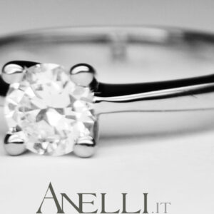 Anello Solitario 0,40 Carati E-VVS1