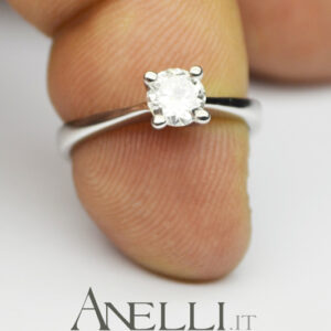 Anello Solitario 0,40 Carati E-VVS1-8