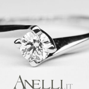 Anello Solitario Valentino 0,25 carati E-VVS1