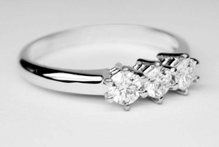 Anello Trilogy Diamanti 0,60 carati F-VVS1
