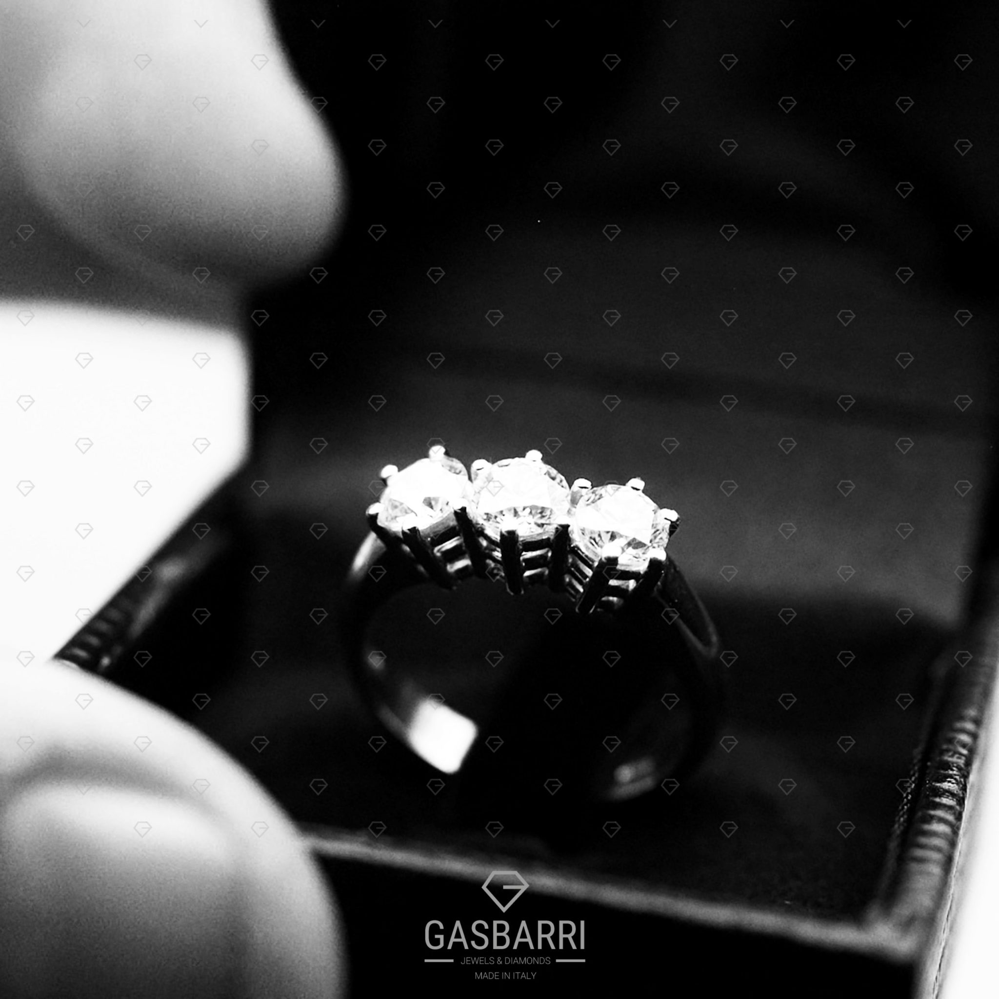 Anello-Trilogy-Diamanti-1-Carato Anello-Trilogy-Diamanti-1-Carato