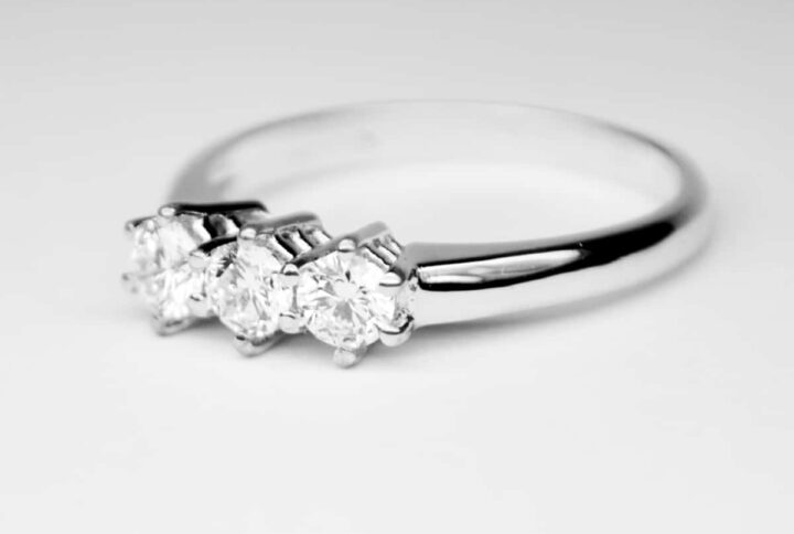 Anello trilogy 0,66 carati (F-IF)