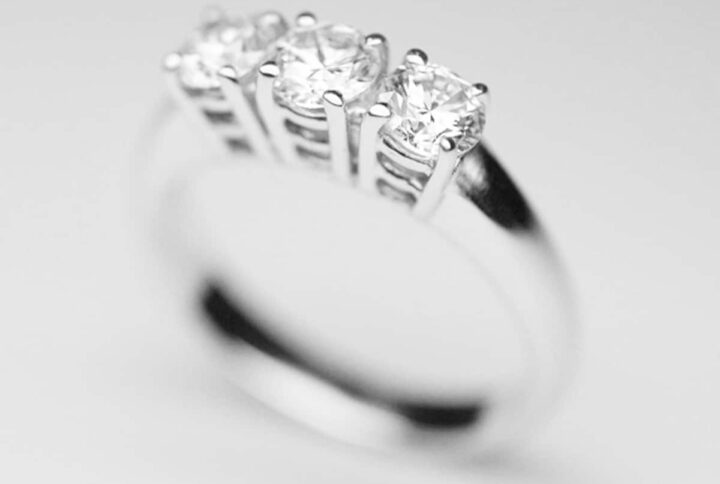 Anello trilogy 0,75 carati Diamanti colore F GIA