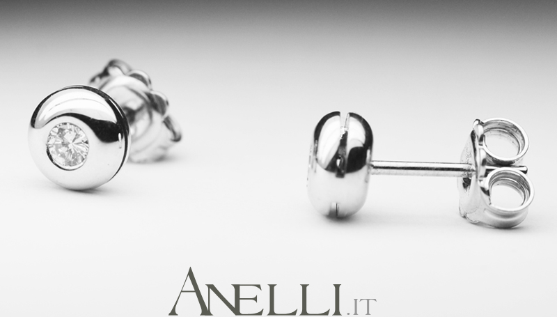 Orecchini con Diamanti 2 X 0,080 F-VVS1-O-1 Orecchini con Diamanti 2 X 0,080 F-VVS1-O-1