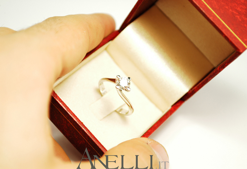 Solitario 0,70 carati D-IF – Diamante da Collezione-6 Solitario 0,70 carati D-IF – Diamante da Collezione-6