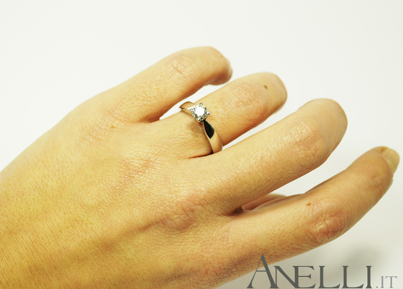 Solitario con Diamante 0,45 carati colore G purezza IF-4