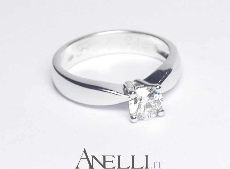 Solitario con Diamante 0,45 carati colore G purezza IF-7