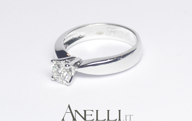 Solitario con Diamante 0,45 carati colore G purezza IF-8