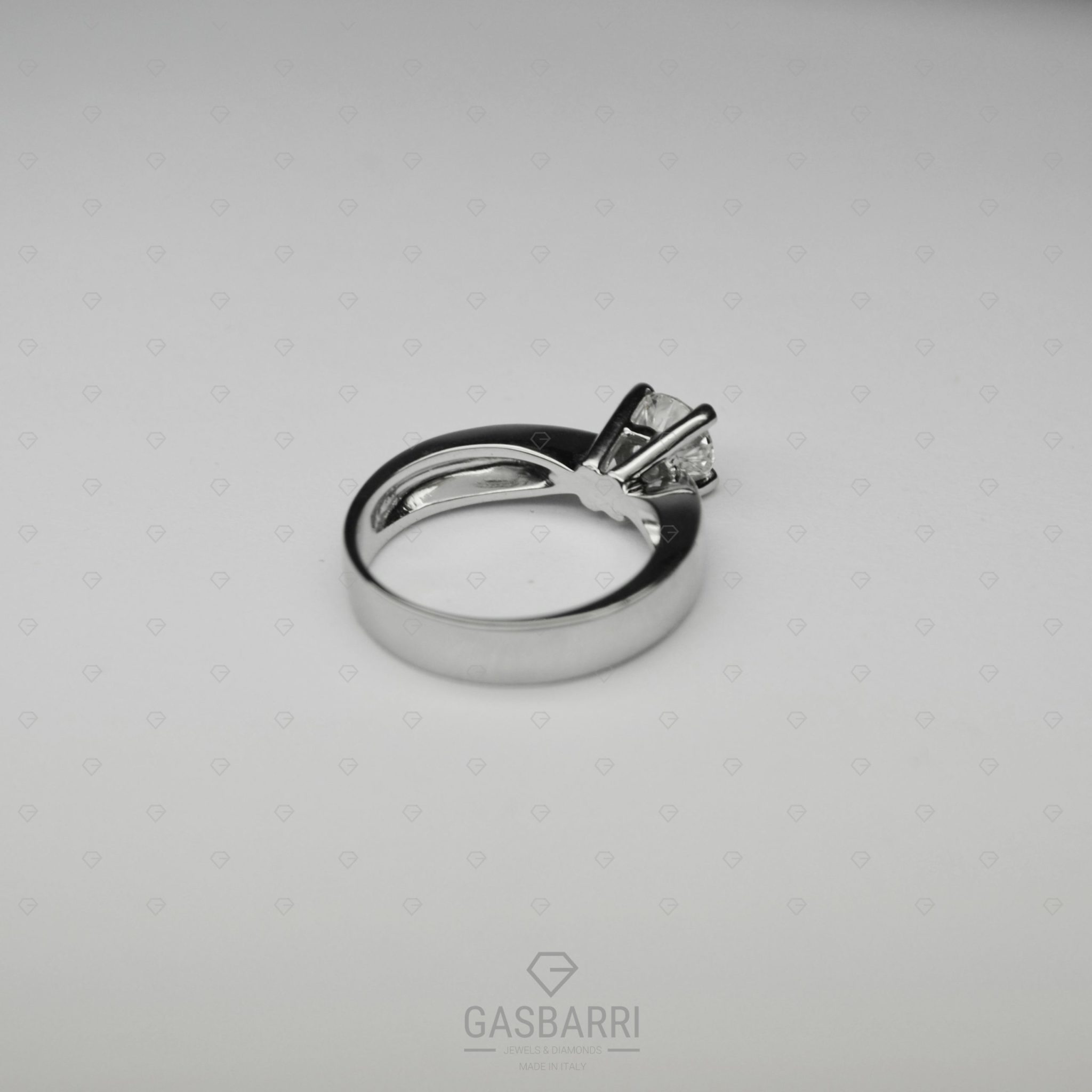 Solitario-con-Diamante