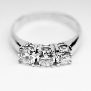 Trilogy 3 Diamanti da 0.50 carati colore D purezza IF GIA