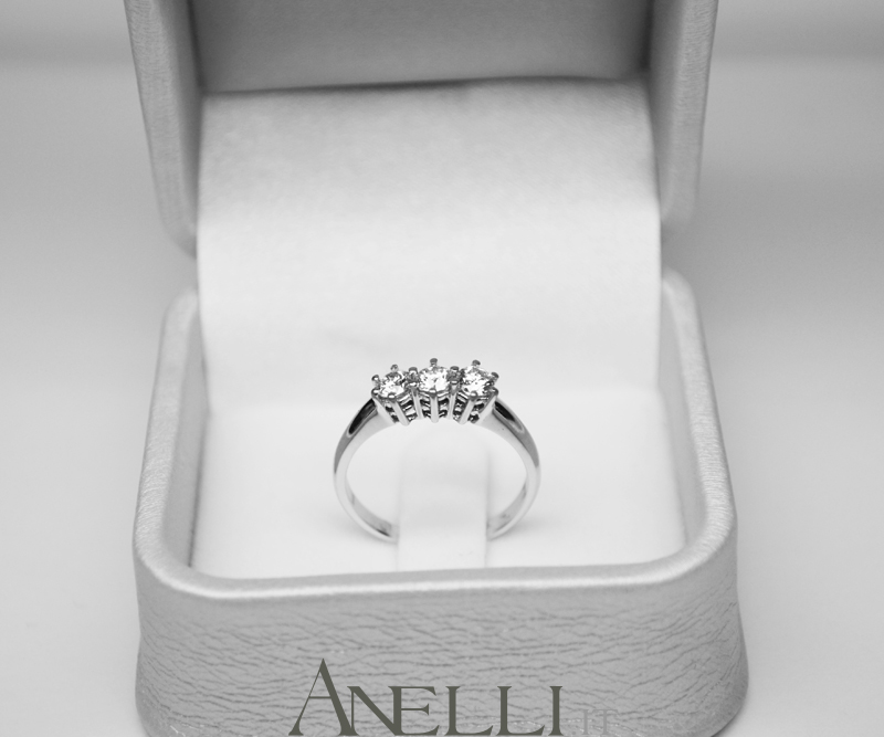 Trilogy con Diamanti 0,60 carati F-IF5 Trilogy con Diamanti 0,60 carati F-IF5