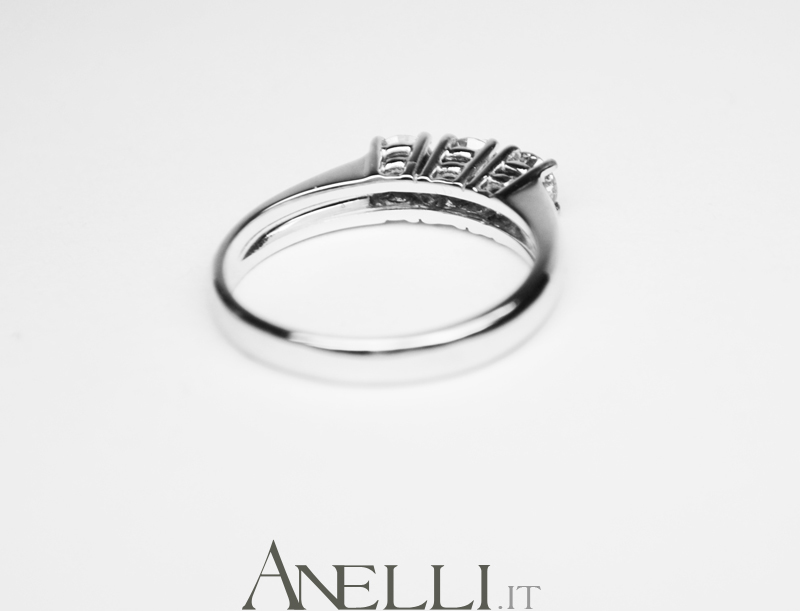 Trilogy con Diamanti F-IF (0,51 ct)-26 Trilogy con Diamanti F-IF (0,51 ct)-26