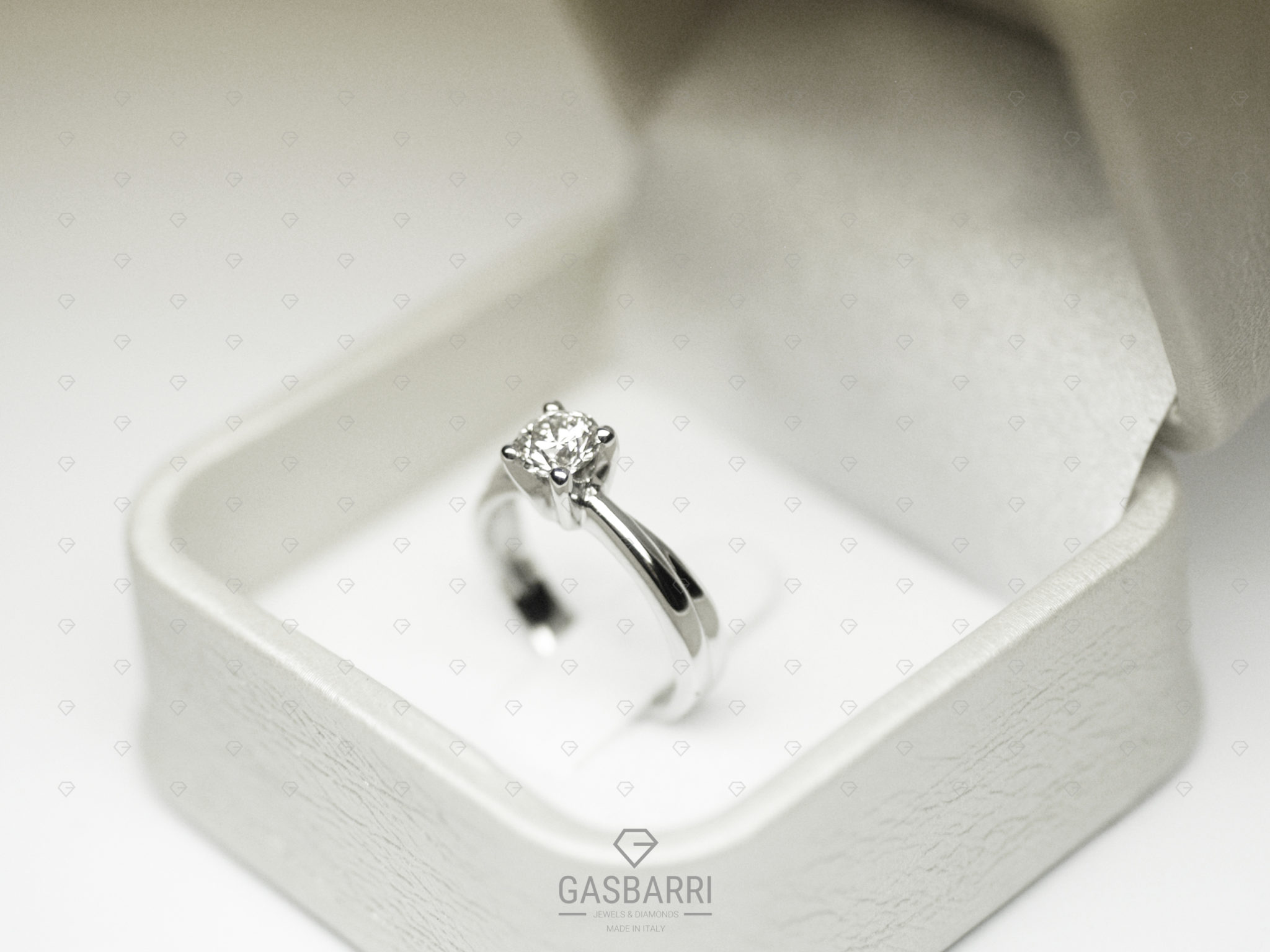 anello-0-48-carati-colore-d-purezza-if-1