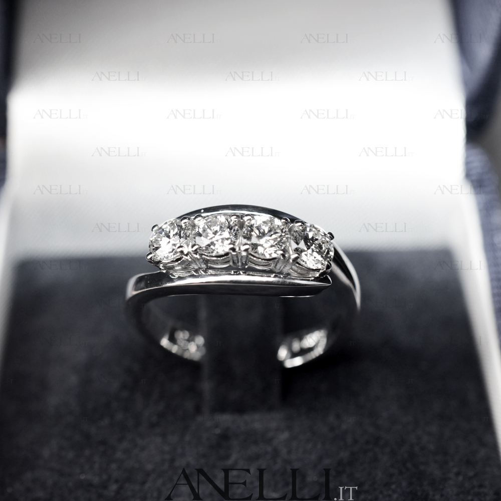 anello-con-4-diamanti-1-carato-d-vvs1-4 anello-con-4-diamanti-1-carato-d-vvs1-4
