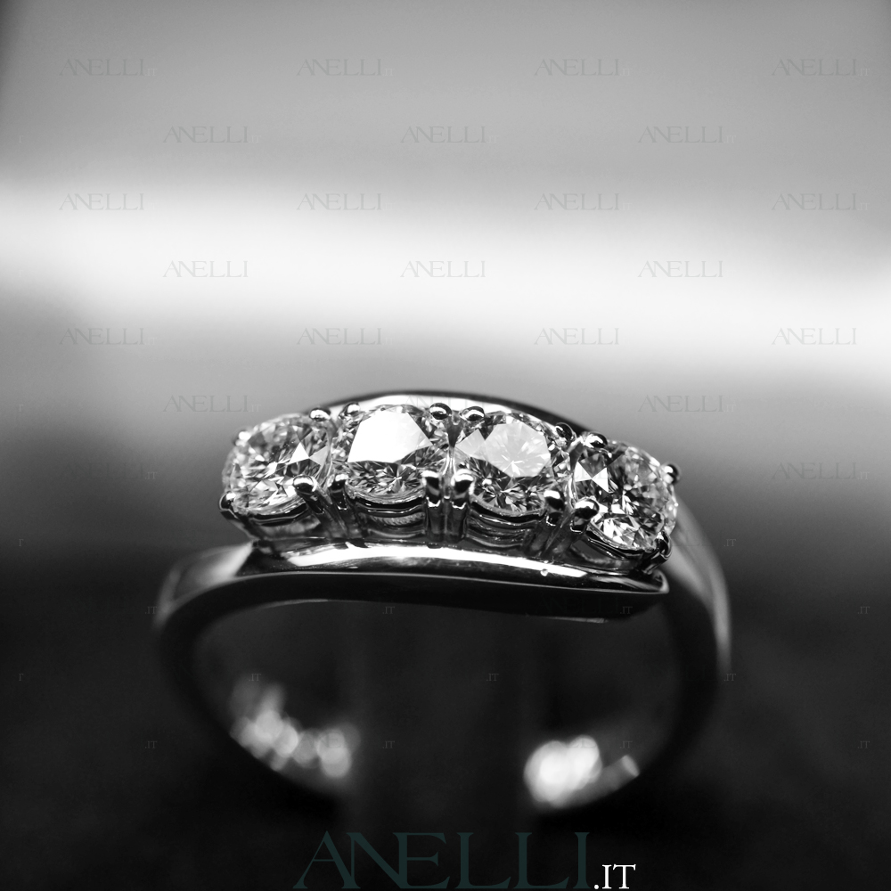 anello-con-4-diamanti-1-carato-d-vvs1-5 anello-con-4-diamanti-1-carato-d-vvs1-5