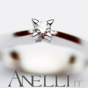 anello-con-diamante-solitario-0-10-carati-f-vvs1-1