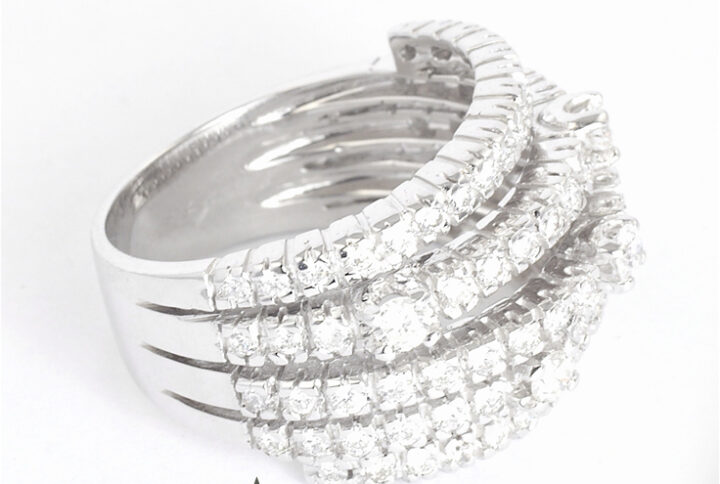 anello-con-diamanti-2-ct-1_1