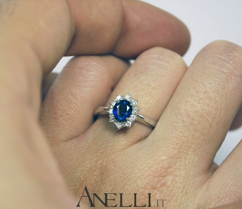anello-con-zaffiro-naturale-e-diamanti-0_1 anello-con-zaffiro-naturale-e-diamanti-0_1