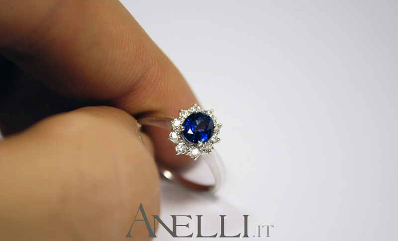 anello-con-zaffiro-naturale-e-diamanti-8_1 anello-con-zaffiro-naturale-e-diamanti-8_1