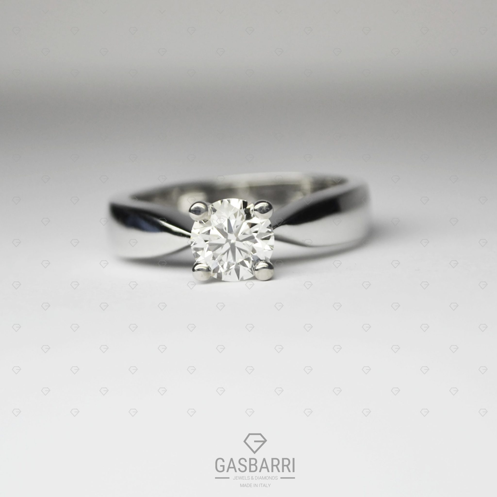anello-fidanzamento-con-diamante-1 anello-fidanzamento-con-diamante-1