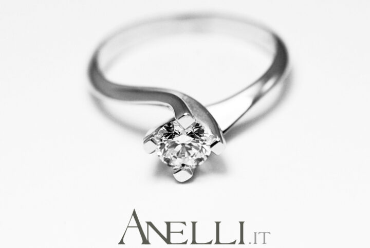 anello-solitario-0-38-carati-colore-f-purezza-vvs1-5