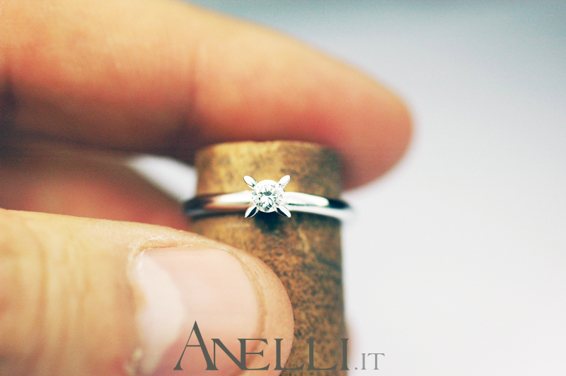 anello-solitario-016-carati-5 anello-solitario-016-carati-5