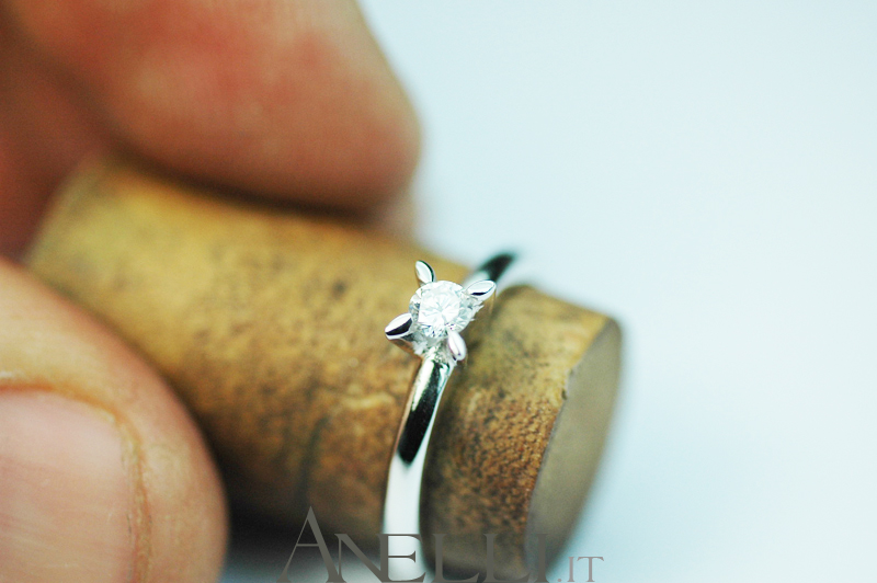 anello-solitario-016-carati-7 anello-solitario-016-carati-7