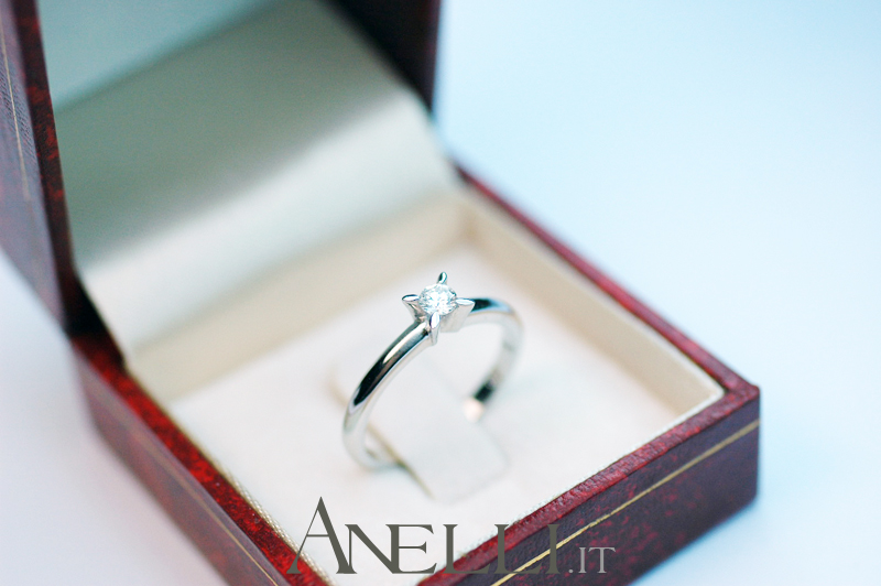 anello-solitario-016-carati-9 anello-solitario-016-carati-9