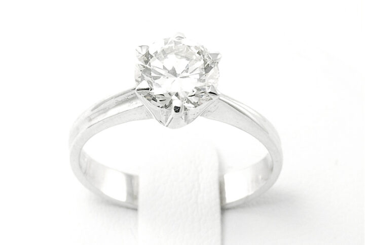 anello-solitario-2-carati-5