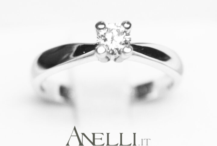 anello-solitario-classico-0-20-f-vvs1-1