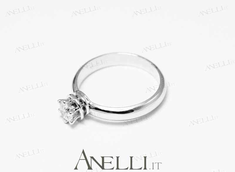 anello-solitario-con-diamante-di-0-32-f-vs1-5 anello-solitario-con-diamante-di-0-32-f-vs1-5