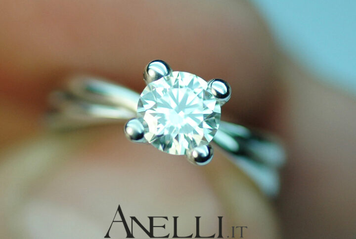 anello-solitario-con-diamante-di-0-60-carati-colore-f-purezza-vs1-0