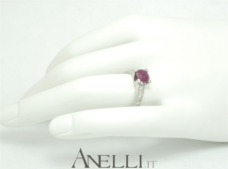 anello-solitario-con-rubino-e-diamanti-2 anello-solitario-con-rubino-e-diamanti-2