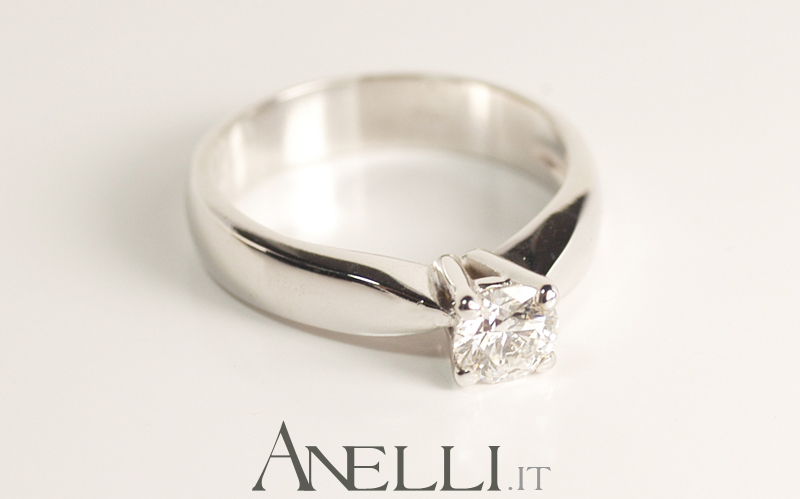 anello-solitario-diamante-da-collezione-3