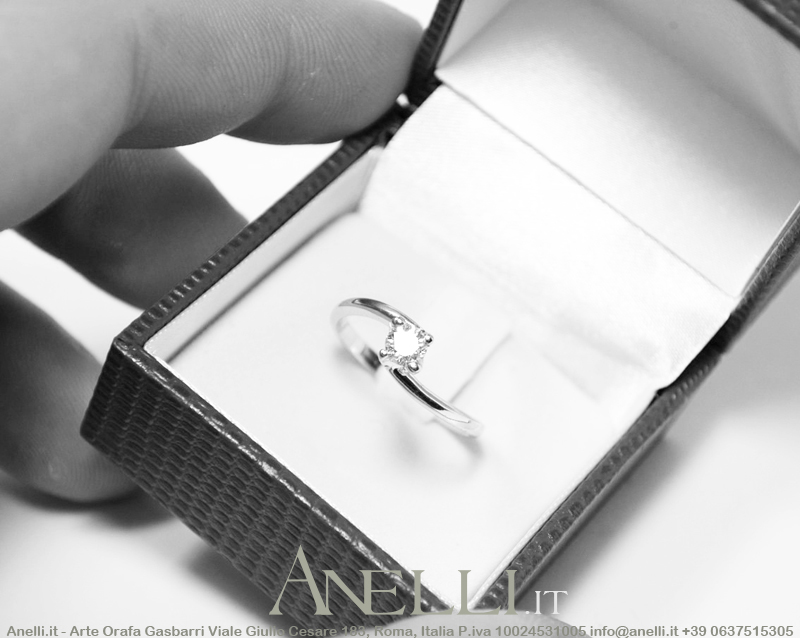 anello-solitario-valentino-0-16-carati-12 anello-solitario-valentino-0-16-carati-12