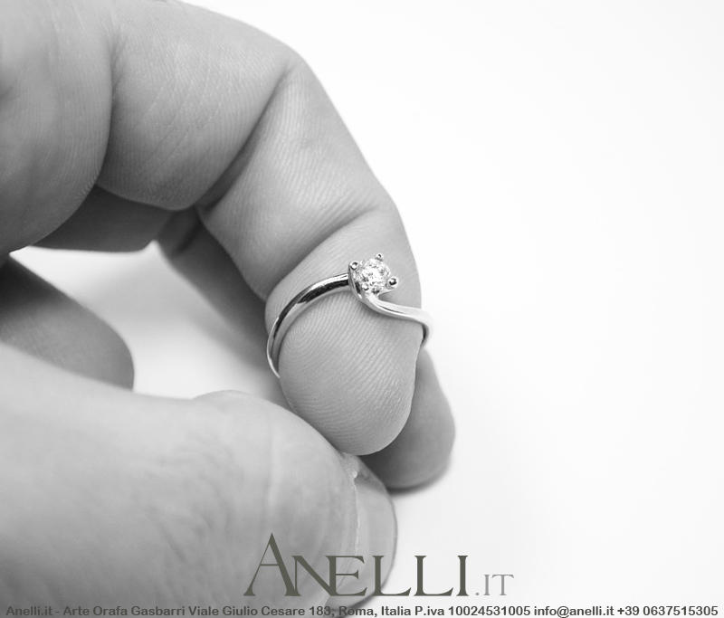 anello-solitario-valentino-0-16-carati-2 anello-solitario-valentino-0-16-carati-2