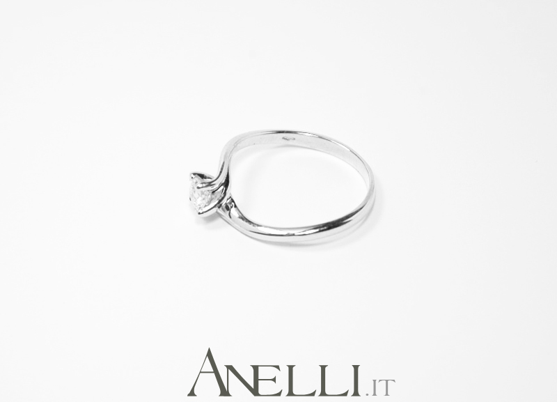 anello-solitario-valentino-0-16-carati-8 anello-solitario-valentino-0-16-carati-8