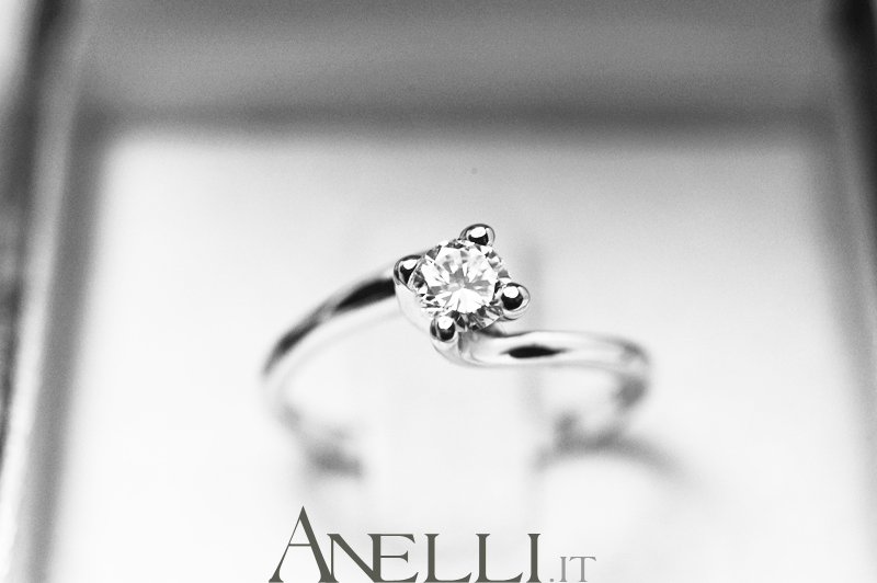 anello-solitario-valentino-020-g-vs1-10 anello-solitario-valentino-020-g-vs1-10