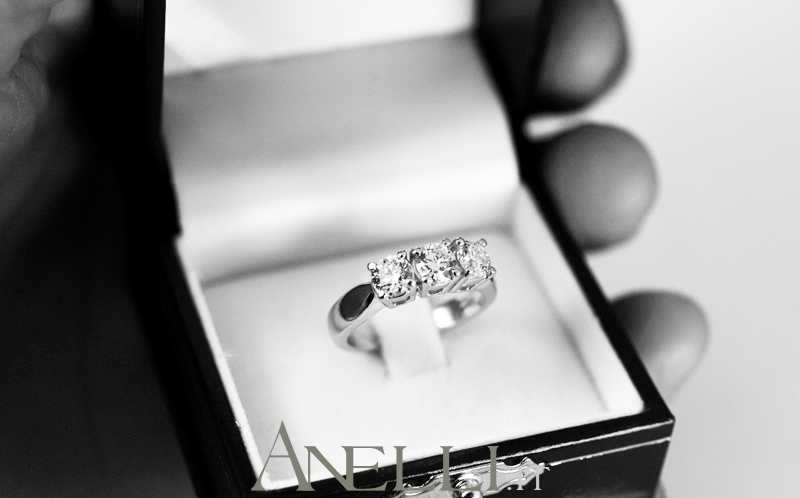 anello-trilogy-classico-da-1-20-carati-f-vvs1-2 anello-trilogy-classico-da-1-20-carati-f-vvs1-2
