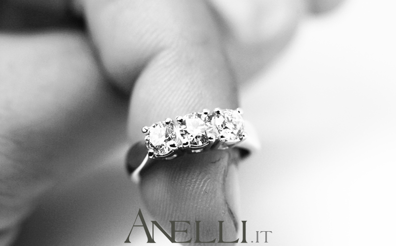 anello-trilogy-classico-da-1-20-carati-f-vvs1-8 anello-trilogy-classico-da-1-20-carati-f-vvs1-8