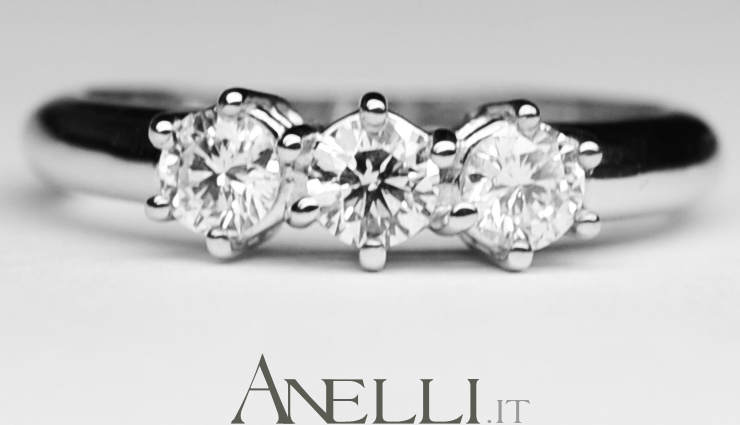 anello-trilogy-con-diamante-0-75-carati-e-if anello-trilogy-con-diamante-0-75-carati-e-if