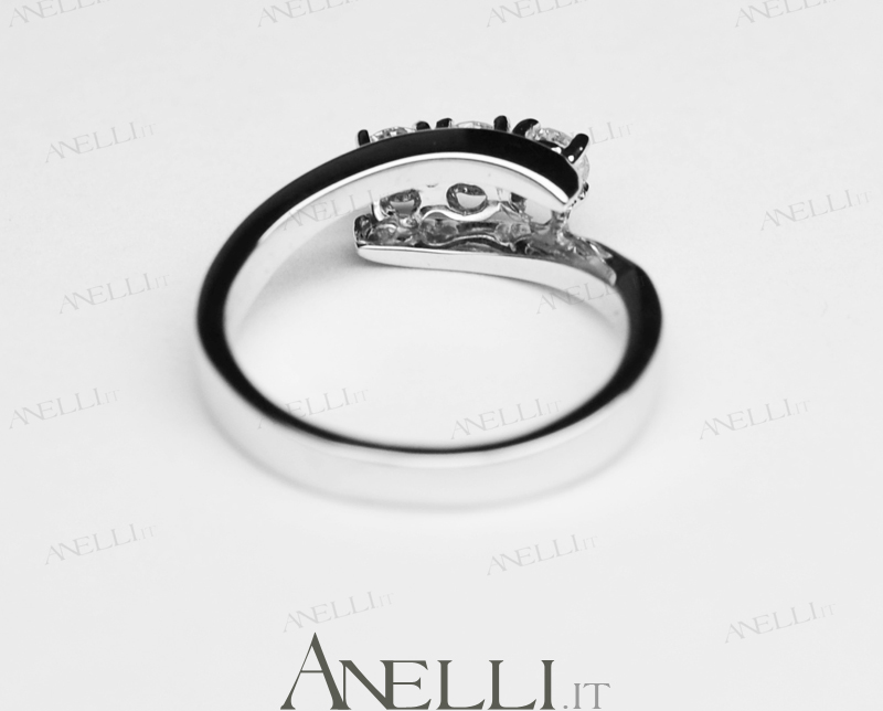 anello-trilogy-con-diamanti-3 anello-trilogy-con-diamanti-3