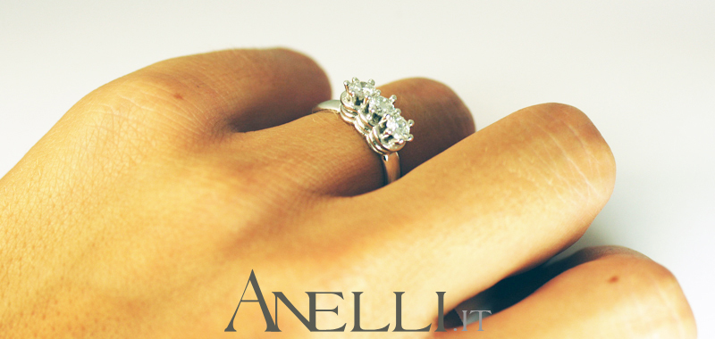 anello-trilogy-elegante-0-75-carati-f-vvs1-12_1 anello-trilogy-elegante-0-75-carati-f-vvs1-12_1