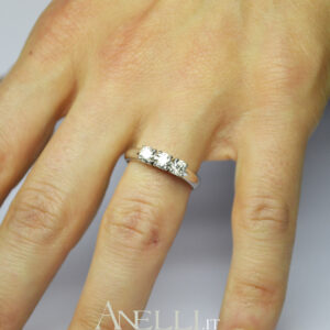 anello-trilogy-mezzo-carato-0-51-f-vvs1-6