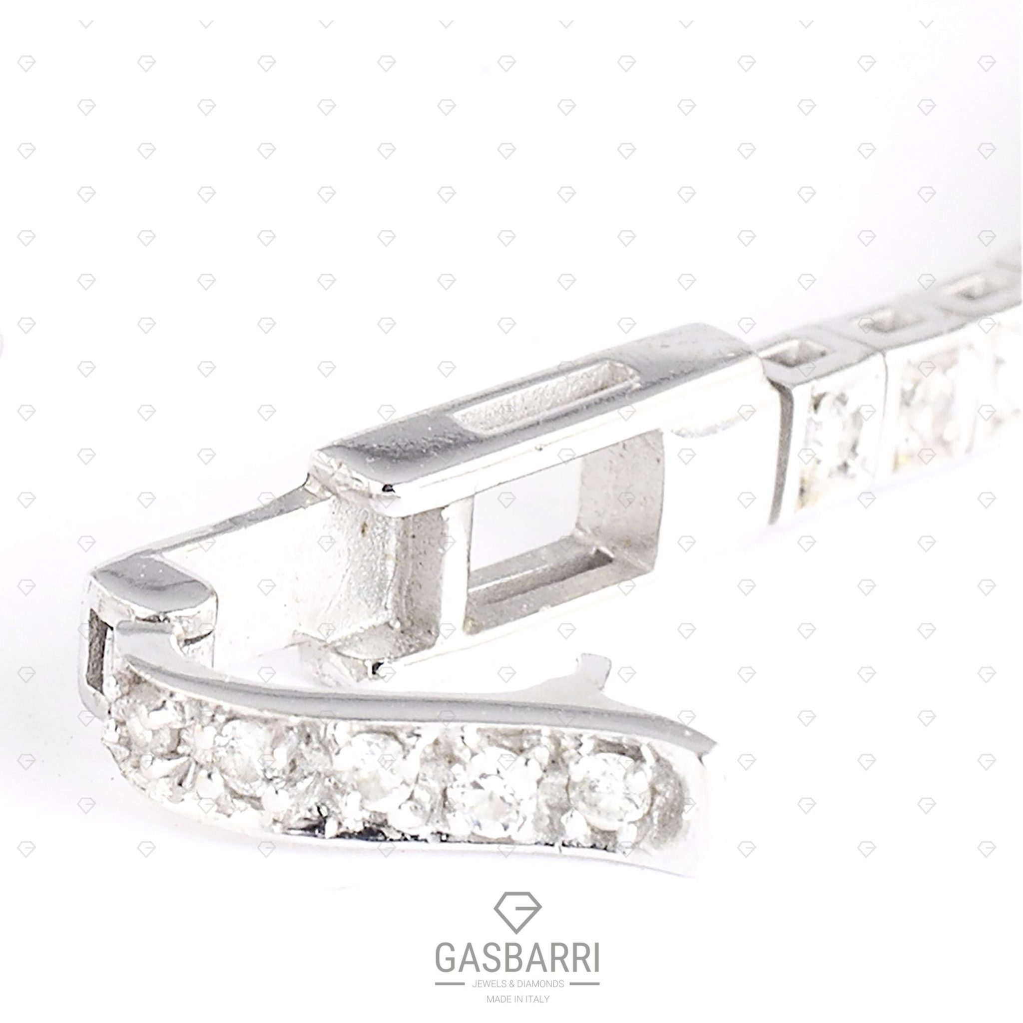 bracciale-tennis-a-cuore-di-3-carati-7 bracciale-tennis-a-cuore-di-3-carati-7