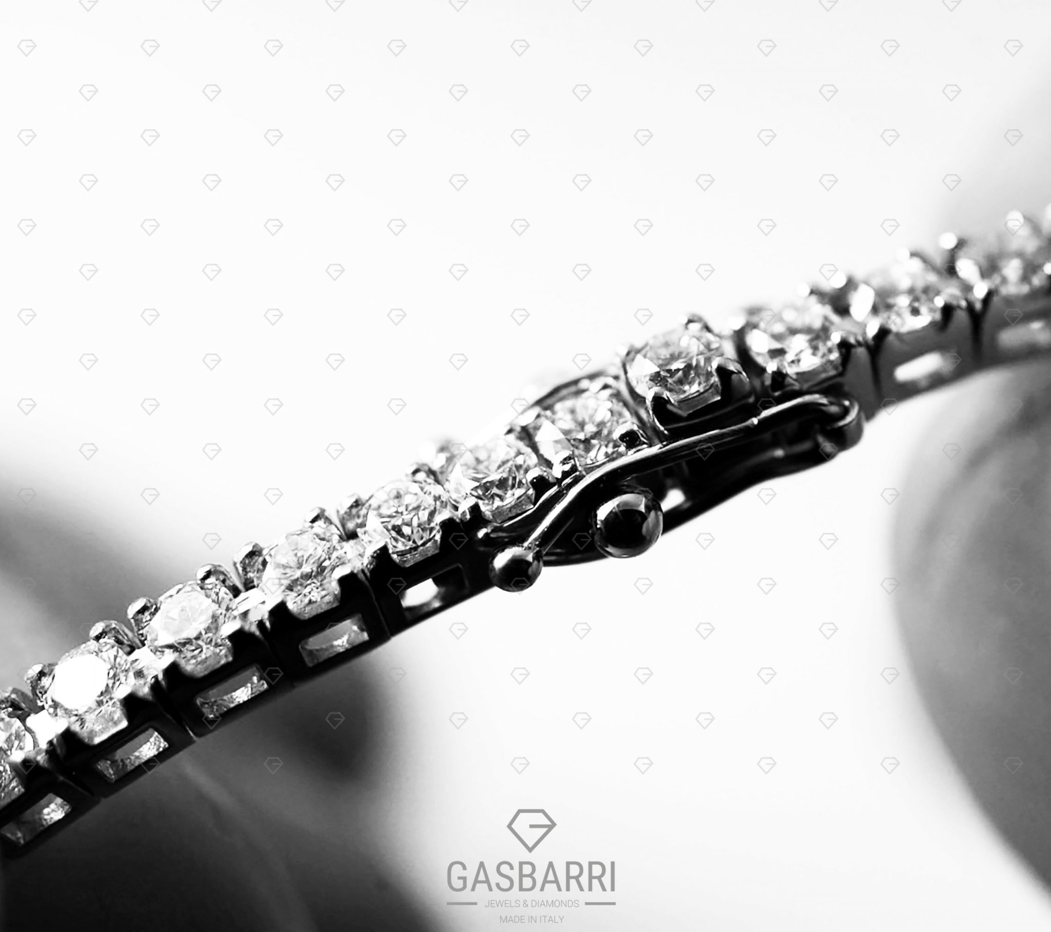 bracciale-tennis-di-diamanti-5-carati-1_3 bracciale-tennis-di-diamanti-5-carati-1_3