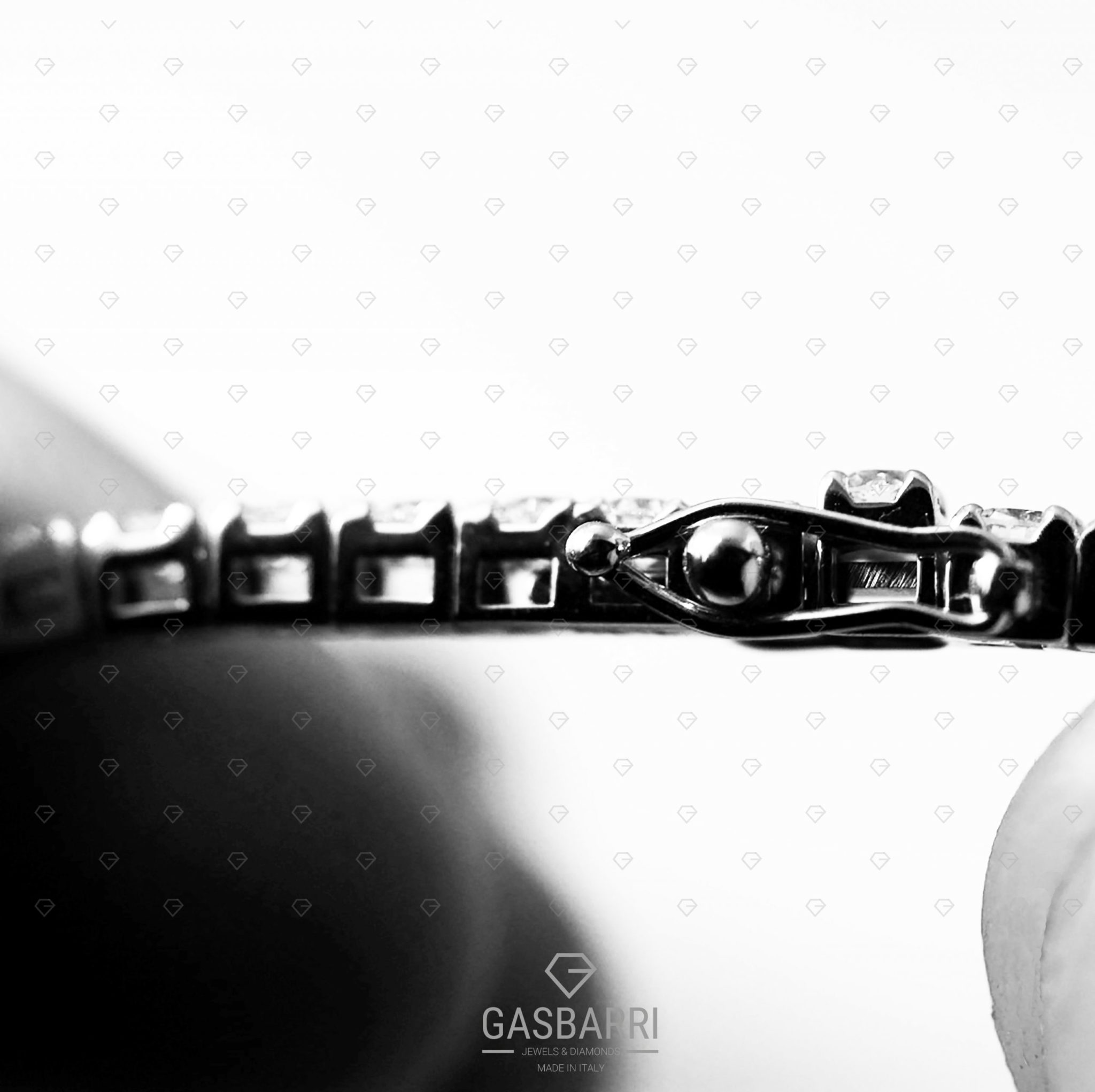 bracciale-tennis-di-diamanti-5-carati-2_3 bracciale-tennis-di-diamanti-5-carati-2_3